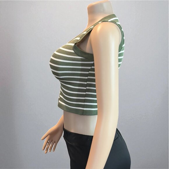 Striped Sleeveless Knitted Base Shirt - Picture 2 of 6